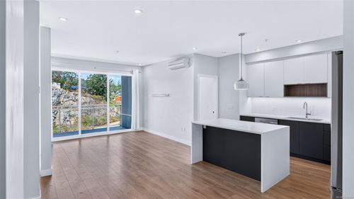 412-967 Whirlaway Cres, Langford, BC, V9B0Y1 | Card Image