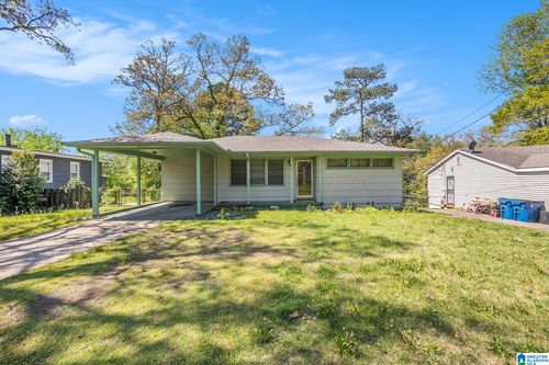 944 Hillandale Dr, Fairfield, AL, 35064-1529 | Card Image