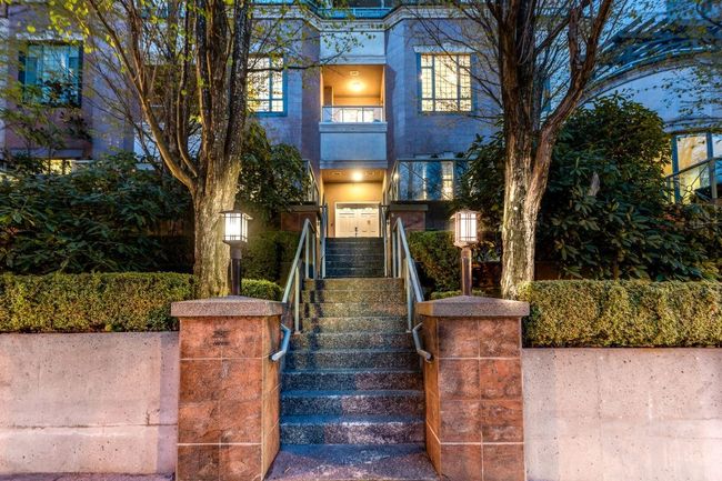 104 - 293 Smithe Street, Townhouse with 2 bedrooms, 2 bathrooms and 2 parking in Vancouver BC | Image 1