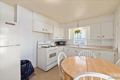 117 6th St E, House other with 2 bedrooms, 1 bathrooms and null parking in Hardin MT | Image 3