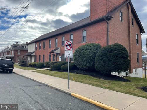 upper-level-437 Dotts St, PENNSBURG, PA, 18073-1520 | Card Image