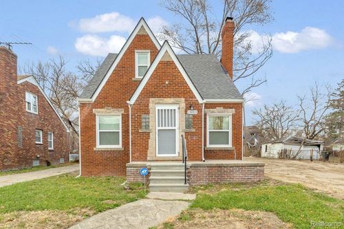 15053 Hazelridge St, Detroit, MI, 48205-3625 | Card Image