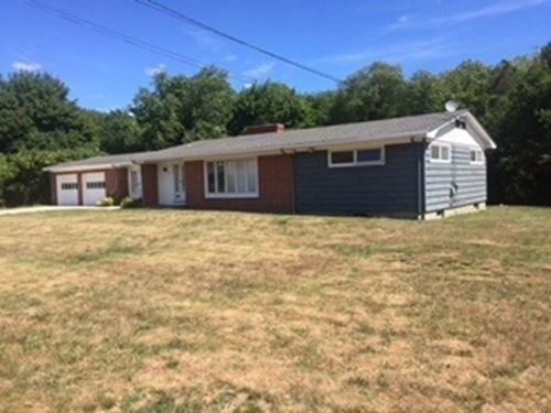 107 Davis Rd, Westport, MA, 02790-3438 | Card Image