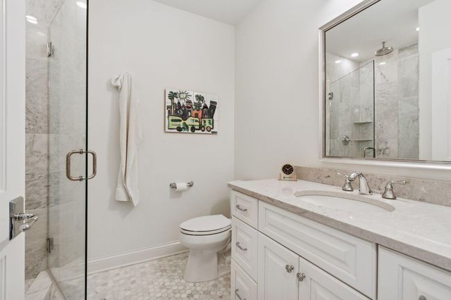Ensuite 3/4 bath in the 2nd bedroom | Image 22