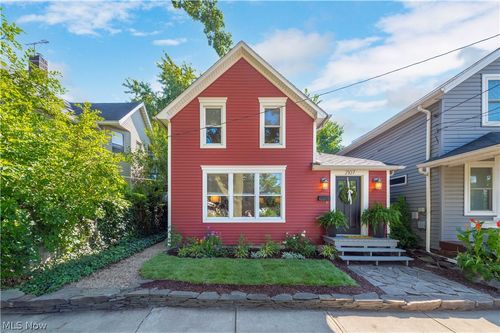 2107 W 10th Street, Cleveland, OH, 44113 | Card Image