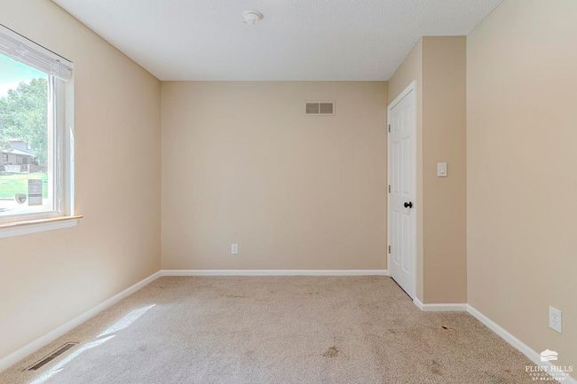 724 Dehoff Dr, House other with 3 bedrooms, 2 bathrooms and null parking in Manhattan KS | Image 18