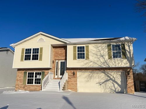 5129 Stacey Dr, Granite City, IL, 62040-2675 | Card Image