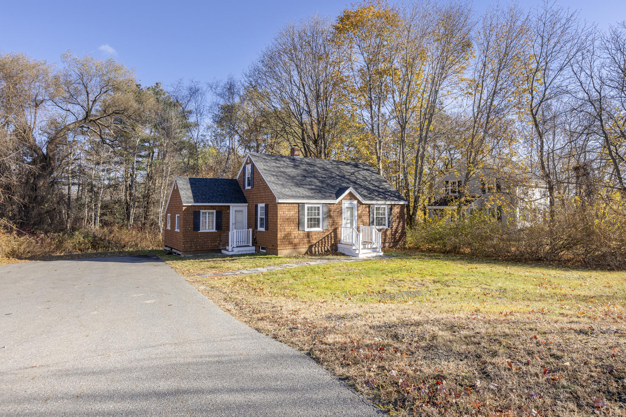 Elmwood Ave, Westbrook, ME 04092