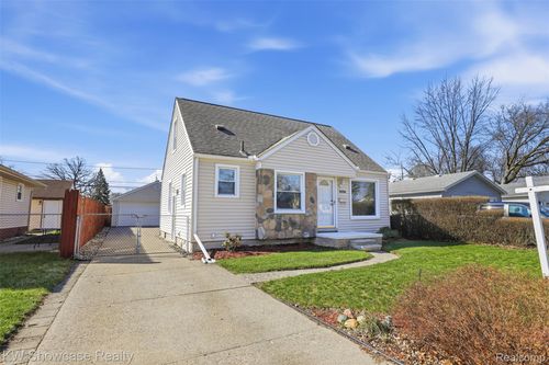 2008 Otis Ave, Warren, MI, 48091-5112 | Card Image