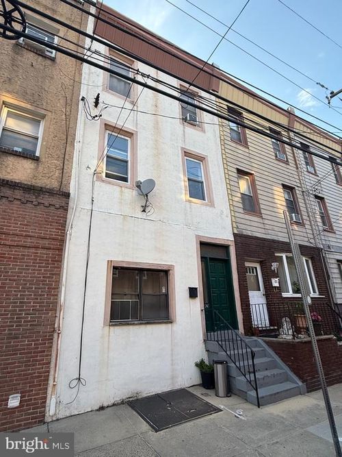 2246 S 15th St, PHILADELPHIA, PA, 19145-3921 | Card Image