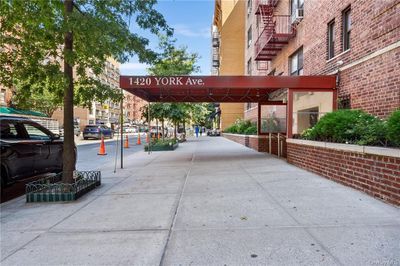 5H - 1420 York Avenue, Condo with 1 bedrooms, 1 bathrooms and null parking in New York NY | Image 2