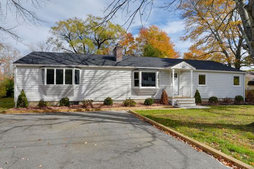 417 Bigelow Street, Marlborough, MA, 01752 | Card Image