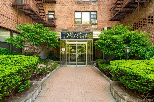 6c-575 Bronx River Rd, Yonkers, NY, 10704-1748 | Card Image