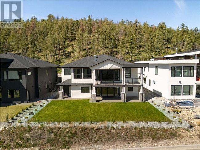 893 Loseth Dr, House other with 6 bedrooms, 4 bathrooms and 4 parking in Kelowna BC | Image 4