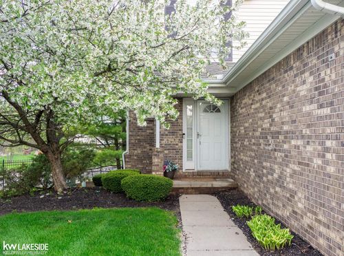 774 Natures Cove Ct, Wixom, MI, 48393-4578 | Card Image