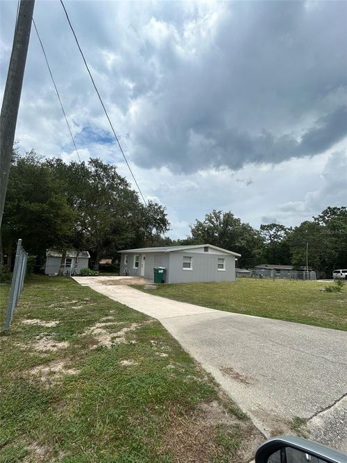 809 Plumosa Ave, FRUITLAND PARK, FL, 34731-4111 | Card Image