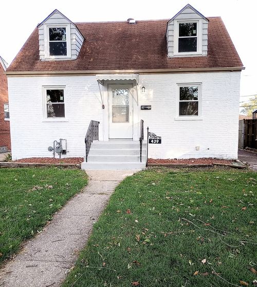 439 Morris Ave, Bellwood, IL, 60104-1472 | Card Image