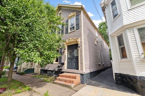 134 Front St, Schenectady, NY, 12305-1332 | Card Image