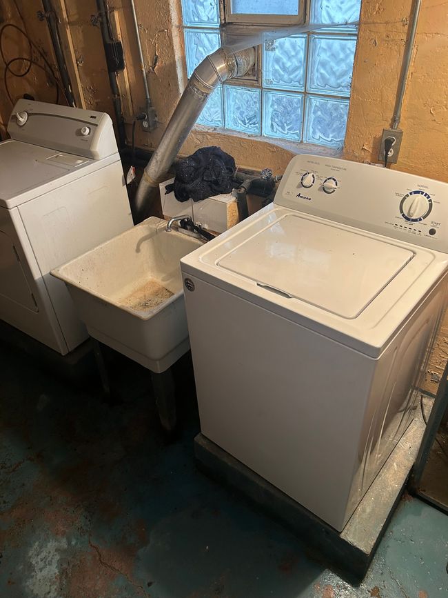 11357 Moran St, House other with 4 bedrooms, 2 bathrooms and null parking in Hamtramck MI | Image 18