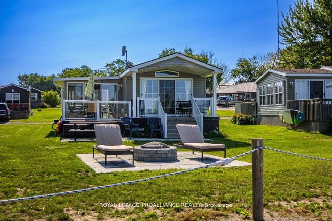 486 Cty Rd 18   3 Beachview Lane, House other with 2 bedrooms, 1 bathrooms and 2 parking in Prince Edward County ON | Image 5