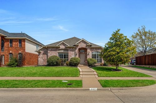 447 Trinity Dr, Allen, TX, 75002-5327 | Card Image