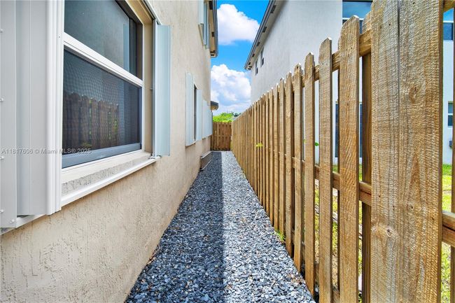 279 Se 31 St Ter, House other with 5 bedrooms, 3 bathrooms and null parking in Homestead FL | Image 37