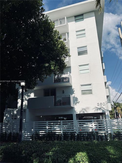 6e-360 Meridian Ave, Miami Beach, FL, 33139-8745 | Card Image