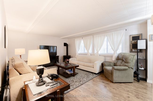 265 Pebble Beach Pky, House other with 2 bedrooms, 2 bathrooms and 2 parking in Grand Bend ON | Image 11