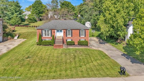 12127 Briargate Ln, Goshen, KY, 40026-9552 | Card Image