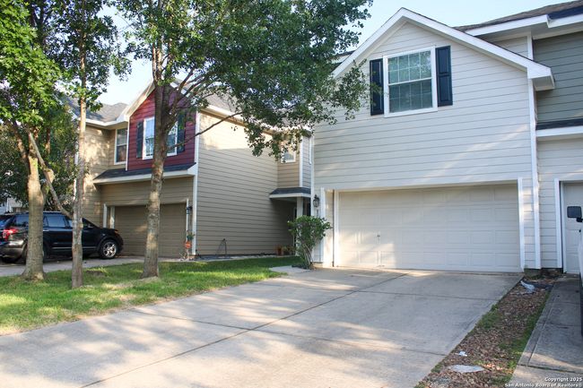 9018 Elm Drake Ln, Townhouse with 3 bedrooms, 3 bathrooms and null parking in Humble TX | Image 5