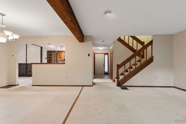 Open yet defined floor plan! | Image 5
