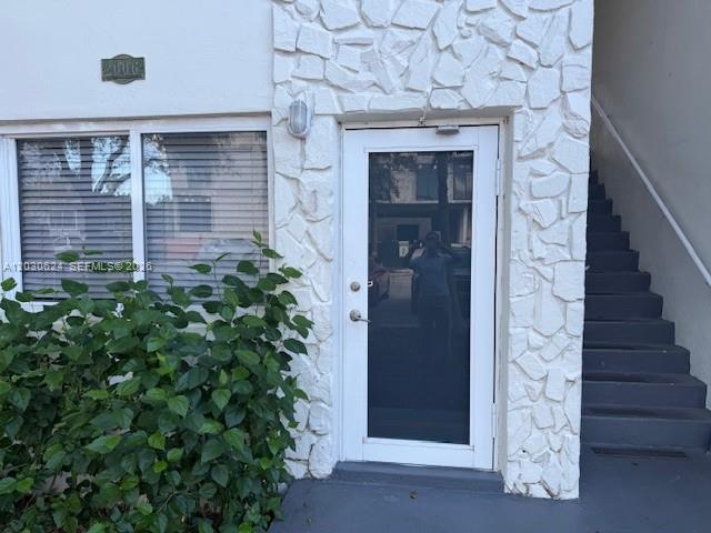 Residential Lease in Miami Beach 3