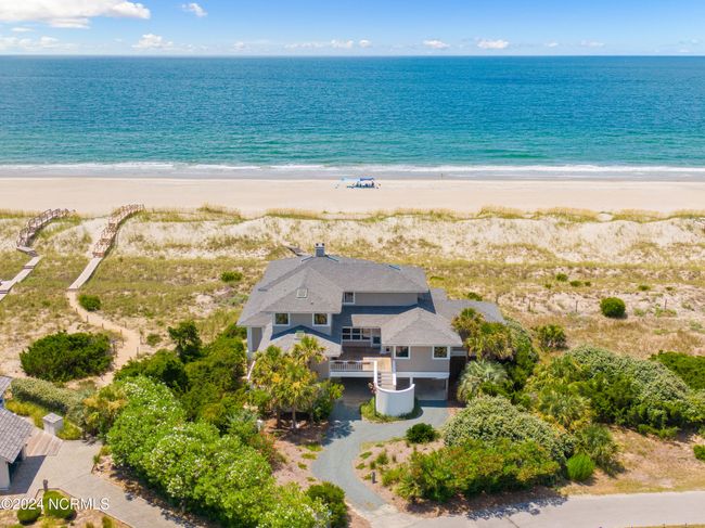16 Brown Pelican Trl, House other with 4 bedrooms, 5 bathrooms and 3 parking in Bald Head Island NC | Image 4