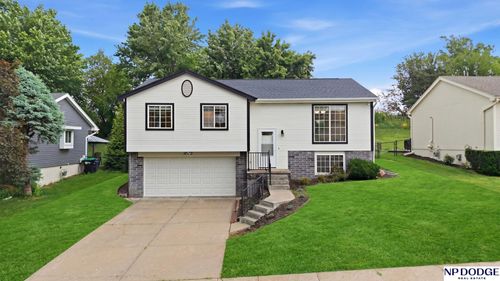 15302 Spencer St, Omaha, NE, 68116-8110 | Card Image