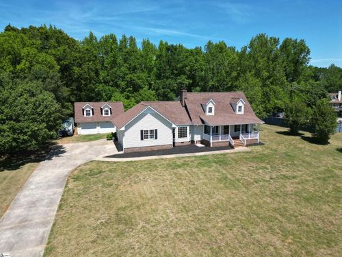 206 Mountain Crest Dr, Taylors, SC, 29687-6146 | Card Image