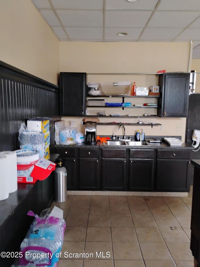 Kitchenette | Image 6