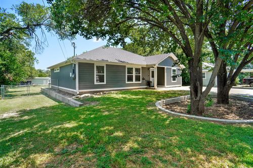 955 N Mccart St, Stephenville, TX, 76401-2425 | Card Image