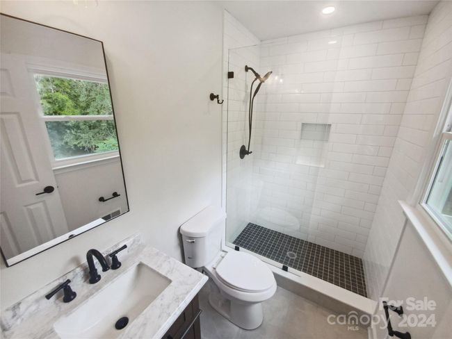 621 Braxfield Dr, House other with 4 bedrooms, 3 bathrooms and null parking in Charlotte NC | Image 5