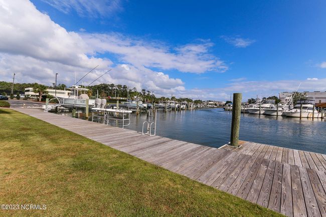 UNIT-402 - 4425 Arendell St, Condo with 3 bedrooms, 3 bathrooms and null parking in Morehead City NC | Image 6
