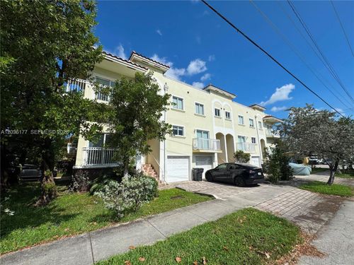 820 N 17th Ave, Hollywood, FL, 33020-3512 | Card Image