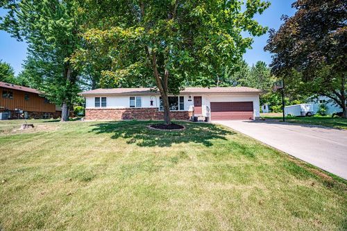 288 E Summit Avenue, ELLSWORTH, WI, 54011 | Card Image