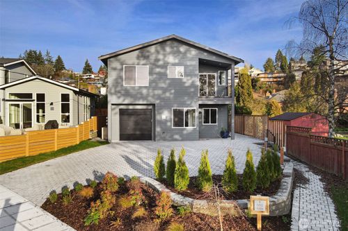 8810 41st Ave Sw, Seattle, WA, 98136 | Card Image