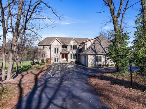 145 Shorewood Dr, Valparaiso, IN, 46385-7710 | Card Image
