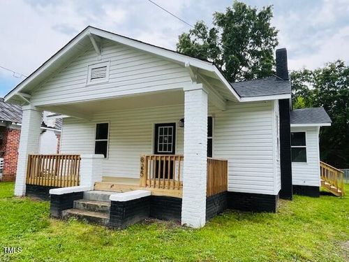 825 Long Ave, Rocky Mount, NC, 27801-5943 | Card Image