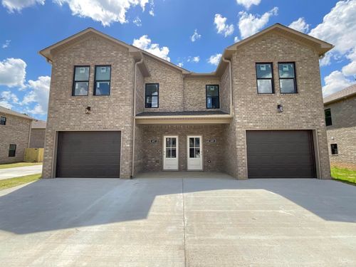 405 &amp; 407 E Center Street, Jacksonville, AR, 72076 | Card Image