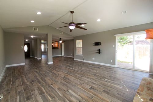 11505 Powder Mill Trl, Austin, TX, 78750-1036 | Card Image