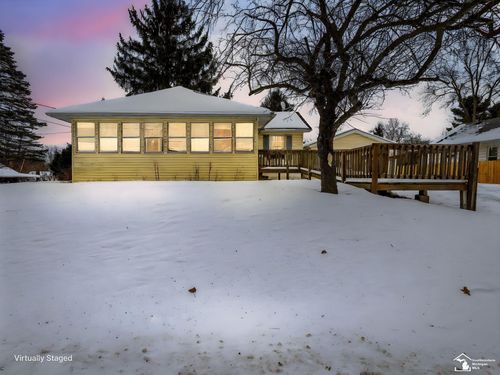 317 Lockwood St, Jackson, MI, 49203-2226 | Card Image