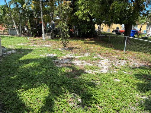 721 Nw 18th St, Pompano Beach, FL, 33060-5151 | Card Image