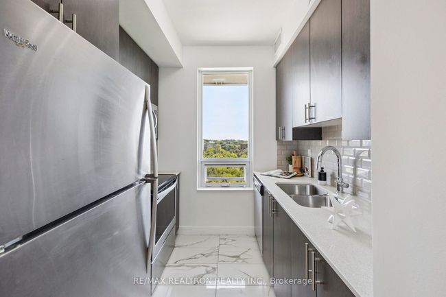 1005 - 1346 Danforth Rd, Condo with 3 bedrooms, 2 bathrooms and null parking in Toronto ON | Image 18