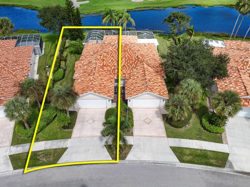 8252 Se Double Tree Dr, Hobe Sound, FL, 33455-8211 | Card Image